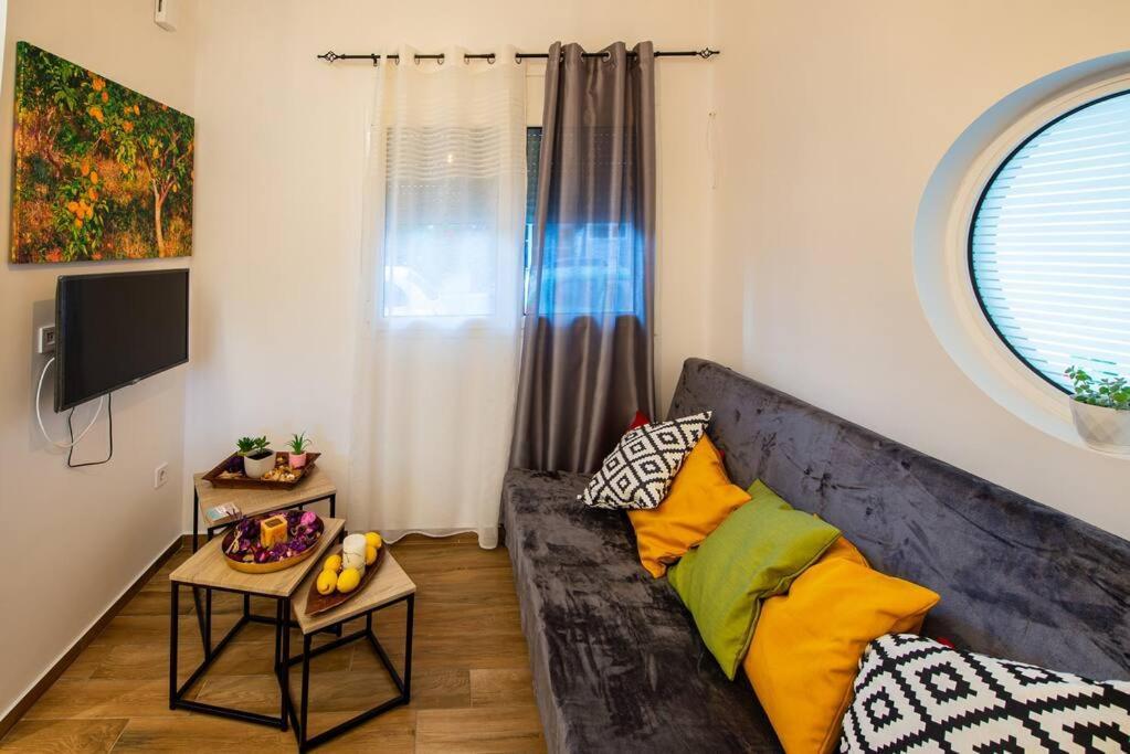 קלמאטה Lemon Garden Stylish Private Apartment מראה חיצוני תמונה